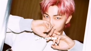 مو های صورتی نامجون