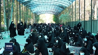 عزای ظهر عاشورا در دانشگاه تهران