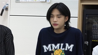 INTRO از آلبوم "NOEASY" گروه استری کیدز با زیرنویس انلاین فارسی