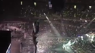 فن کم همخوانی آرمی ها در کنسرت مانیلا bts اشکم دراومد کپی ازاد