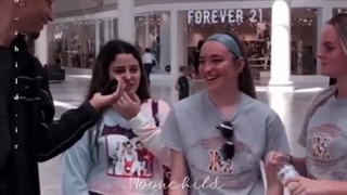 فکر کنم از جذابیتشون کور شد :/