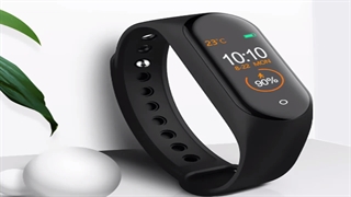 ساعت هوشمند مدل M4