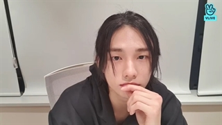 ویلایو هیونجین در تاریخ 2021/09/17 ( با زیرنویس فارسی ) straykids Hyunjin vlive
