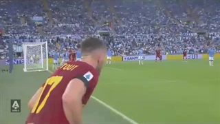 خلاصه بازی جذاب لاتزیو و آ.اس رم (3-2)