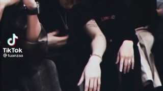 ⁦(●’3)♡(ε`●)⁩ GOT7