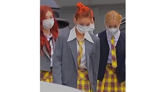 Itzy در حال رفتن به برنامه نویینگ برادرز