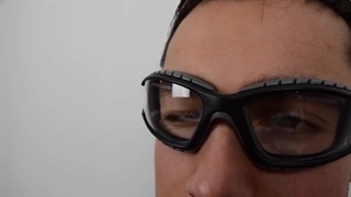 عینک محافظ چشم