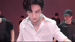 STRAY KIDS HYUNJIN Motley Crew