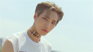 موزیک ویدئوATEEZ - THANXX MV-1080p