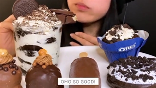 اسمر فود خوردن شکلات