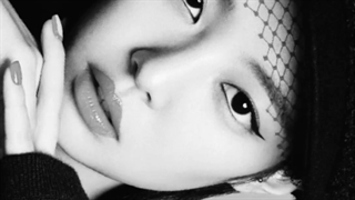 عکس جنی bp و سه بیوک اسکویید گیم با هم در پشت صحنه *_*