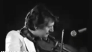 ویولن اسدالله ملک در جوانی، مخالف سه گاه