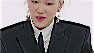 ROSÉ⁦ಥ‿ಥ⁩