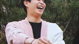 همه چی تو این خنده ها نیست فک نکنید وقتی یه آدمی باهاتون میخنده واقعا خوشحاله Astro