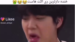 جین موقعی که غذا رو امتحان میکنه