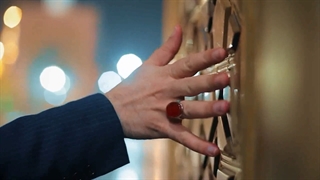 کلیپ | انار پیکر او دانه دانه شد با عشق