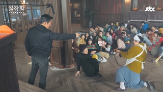 پشت صحنه دهم 10 سریال اسنودراپ گل برفی با بازیگری جیسو بلک پینک , SnowDrop behind the scenes BLACKPINK JISOO