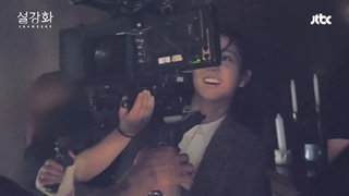 پشت صحنه دوازدهم 12 سریال اسنودراپ گل برفی با بازیگری جیسو بلک پینک , SnowDrop behind the scenes BLACKPINK JISOO