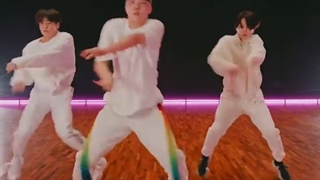 یک دنس از بی تی اس