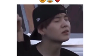 یونگی صبر بالایی داره xd