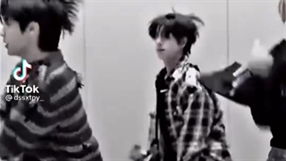 Enhypen:>>