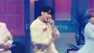 میکس بی تی اس بوی ویت لاو با آهنگ چیلیم چیلیم آخ که از شدت اسید بودنش نگم