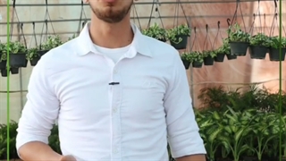 بزرگترین تولیدکننده ی گل و گیاه محلات