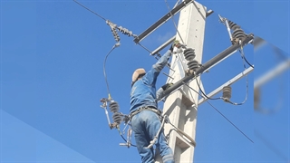 استعلام قیمت نصب اجرا ترانس ترانسفورماتور پست هوایی 25 50 75 100 125 160 200 250 315 کاوا کیلووات کیلو وات KVA KW کرج تهران