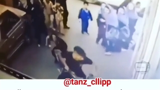 ادم با افتابه شیرموز بخوره ولی اینجوری ضایع نشه....