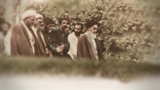 نماهنگ _ روایت رهبرمعظم انقلاب از کشتار مردم در روز ۸بهمن۵۷ توسط رژیم پهلوی به دستور ژنرال هایزر آمریکایی!