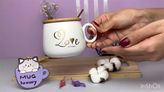 ماگ سرامیکی درب چوبی طرح قلب عاشقانه