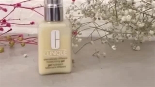 ژل کرم دراماتیکالی دیفرنت لوشن کلینیک 125 میلی پوست چرب