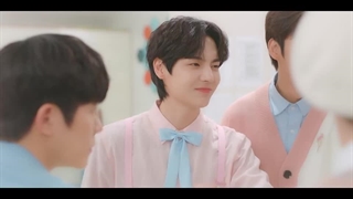 قسمت 1 سریال فروشگاه آیدل با زیرنویس فارسی