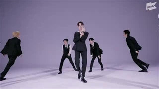 اجرای آهنگ trouble از evnne ورژن کت‌وشلوار