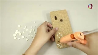 طراحی و ساخت کاور موبایل کنفی